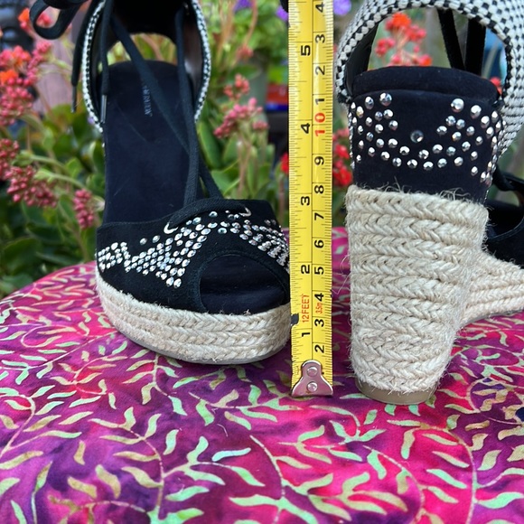 New BCBG Embellished Black Wedge Espadrille Sandals - Picture 15 of 17